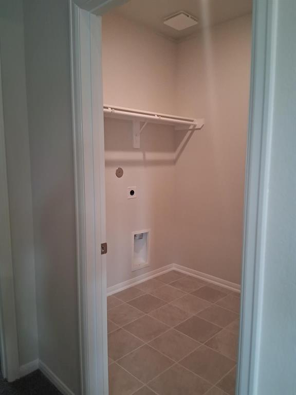 1915 Parks Edge Lane, Angleton, Texas image 12