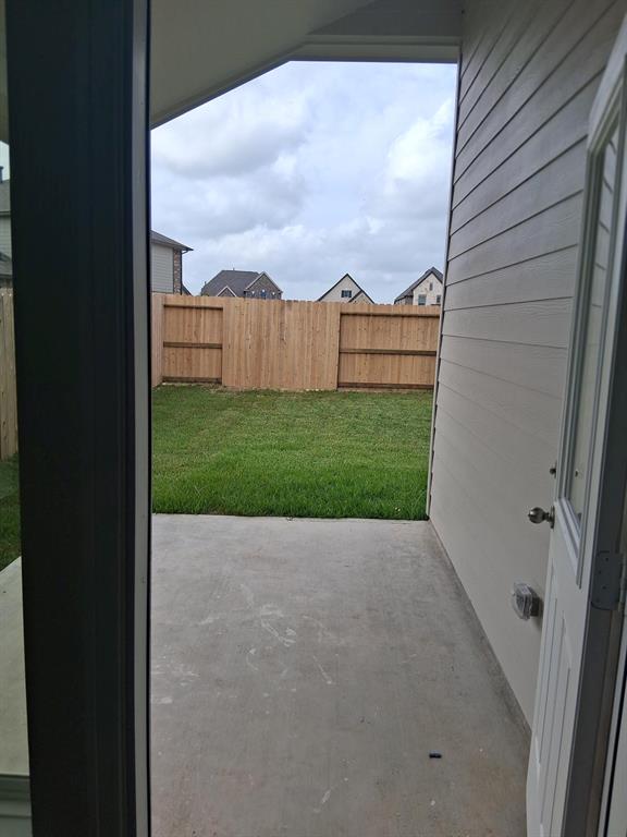 1915 Parks Edge Lane, Angleton, Texas image 37