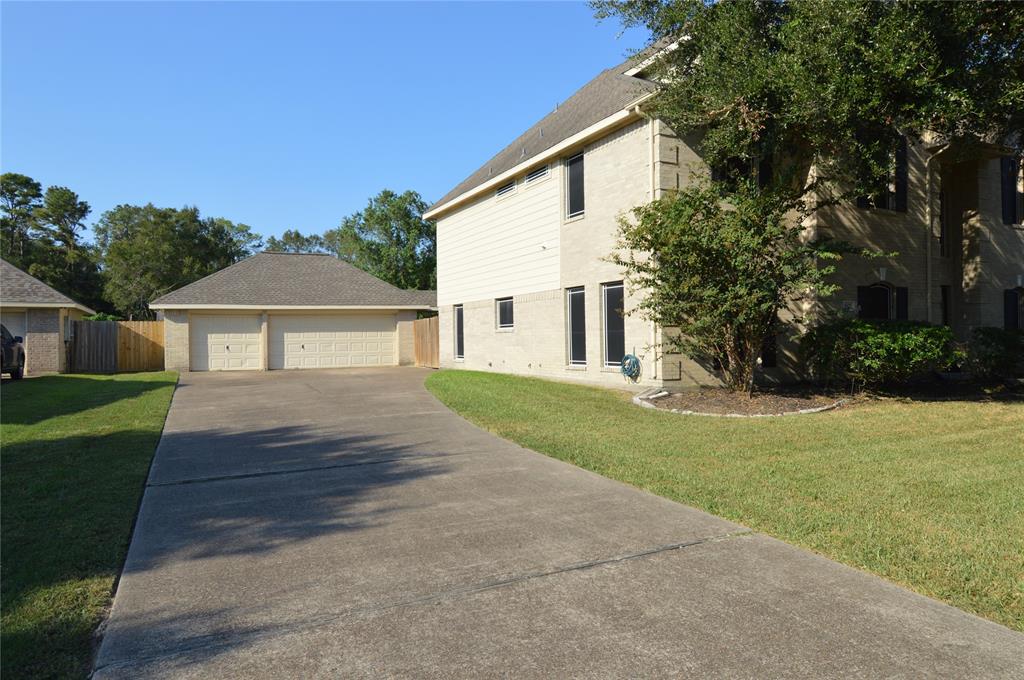 9927 Toulouse Avenue, Baytown, Texas image 4