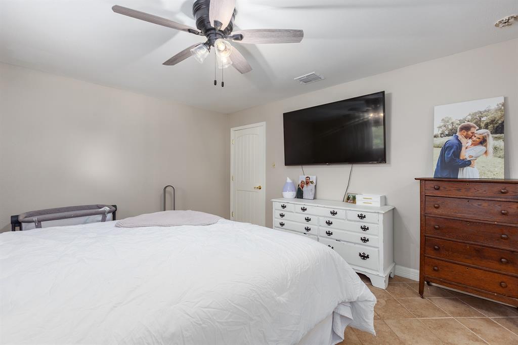 215 County Road 2153, Cleveland, Texas image 25