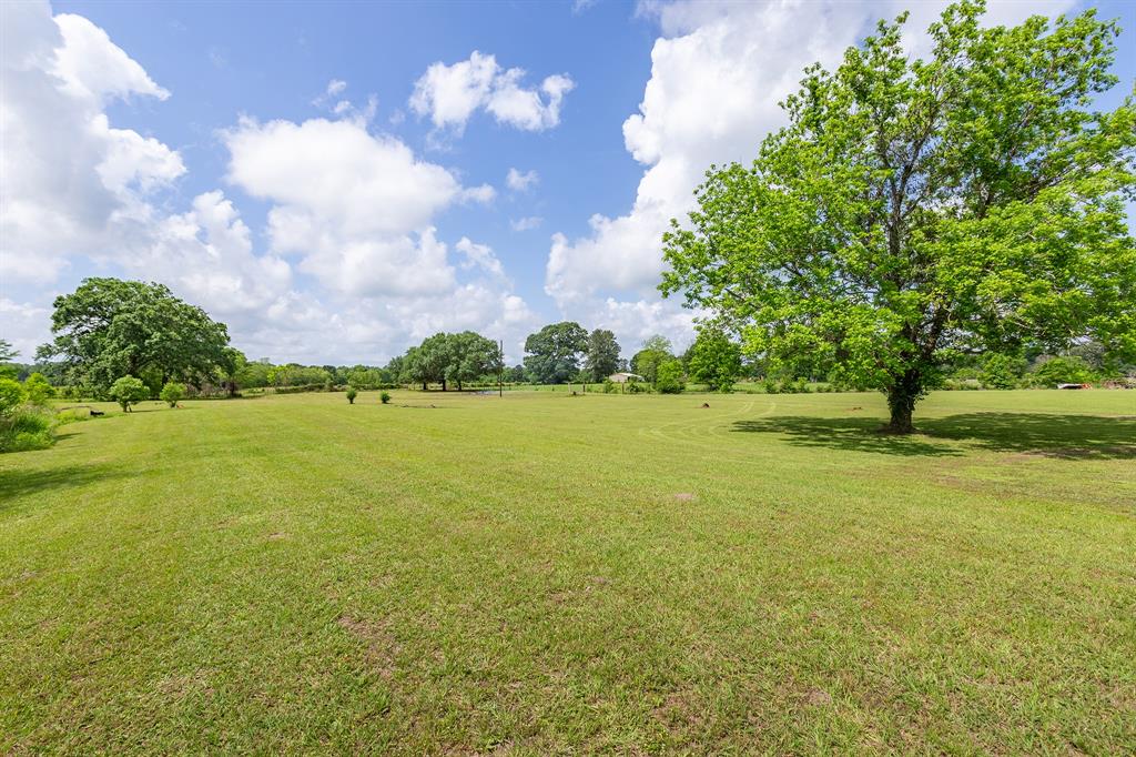 215 County Road 2153