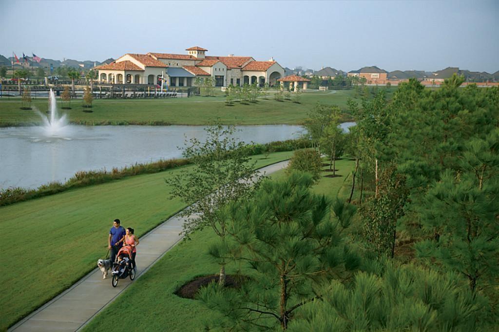 17010 Pitkennedy Path, Richmond, Texas image 42