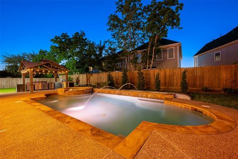 Single Family Residence in Houston TX 4906 Kings Way 38.jpg