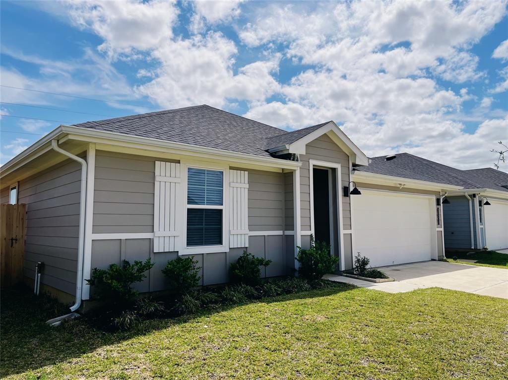 3231 Langley Bend Lane, Fulshear, Texas image 2