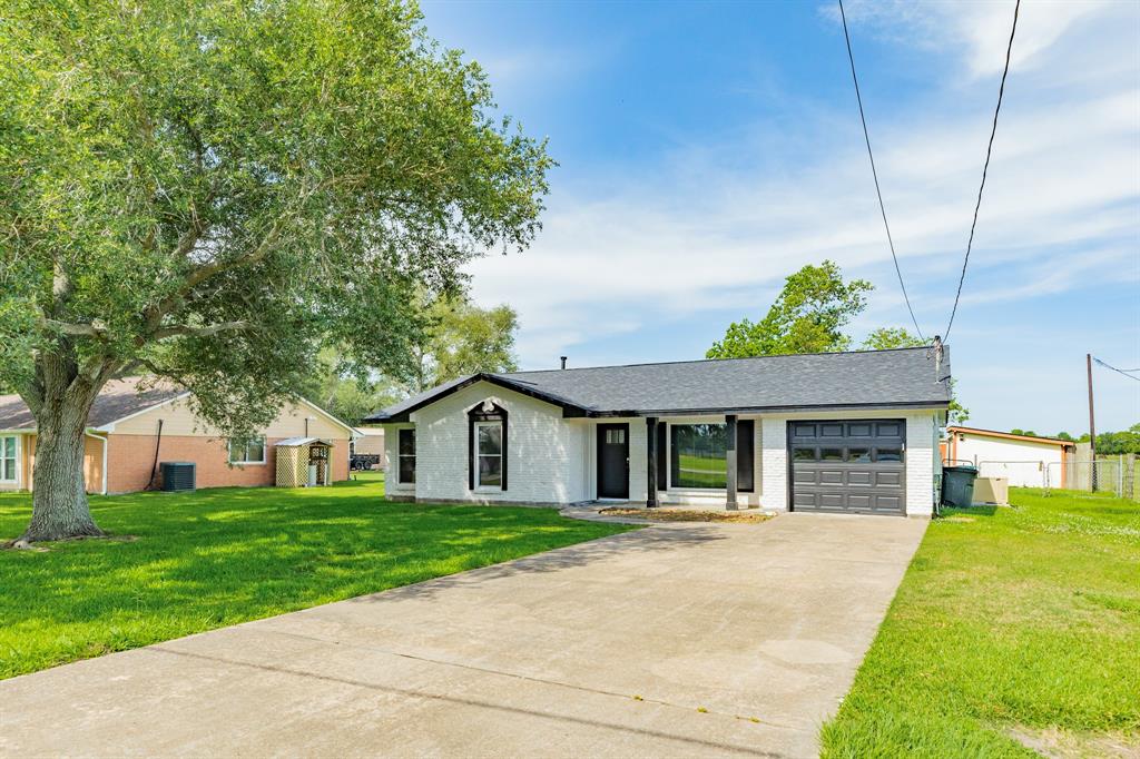 2735 County Road 208, Danbury, Texas image 12