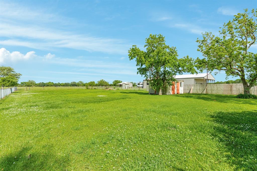2735 County Road 208, Danbury, Texas image 17