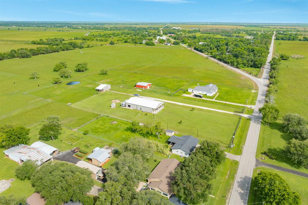 2735 County Road 208, Danbury, Texas image 7