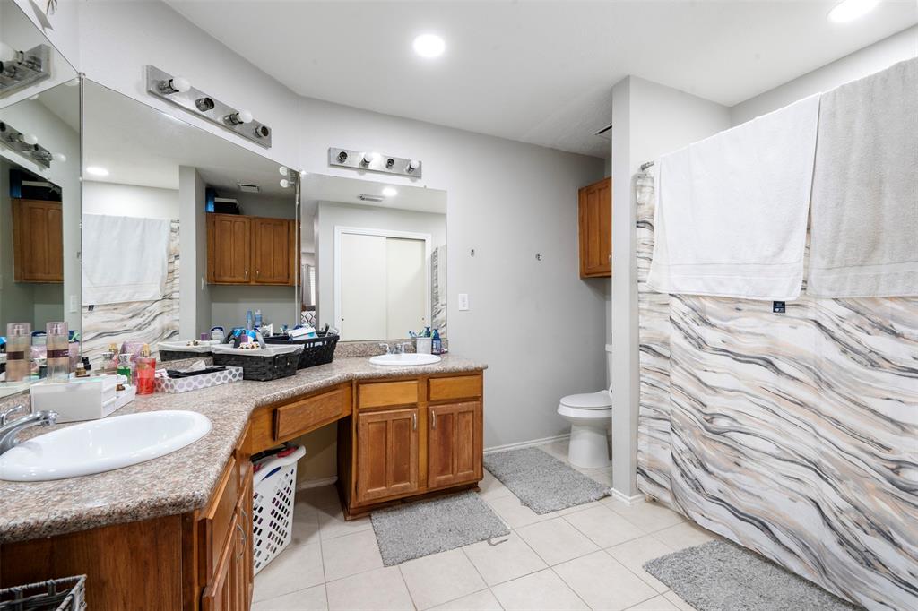 8511 Green Cedar Drive, Houston, Texas image 13