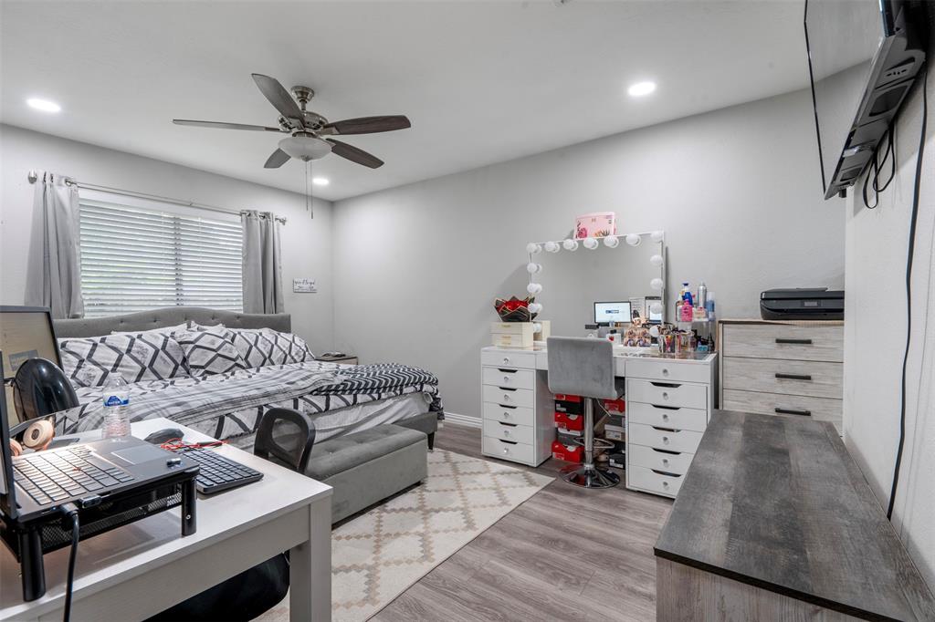 8511 Green Cedar Drive, Houston, Texas image 11