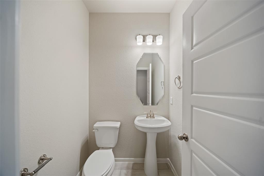 3315 Falling Brook Drive, Baytown, Texas image 17