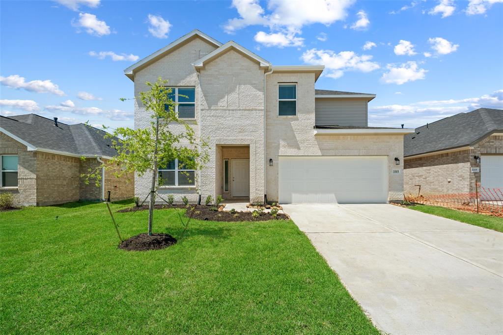 3315 Falling Brook Drive, Baytown, Texas image 1