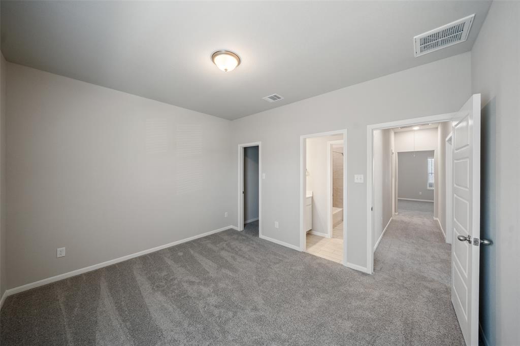 3315 Falling Brook Drive, Baytown, Texas image 29