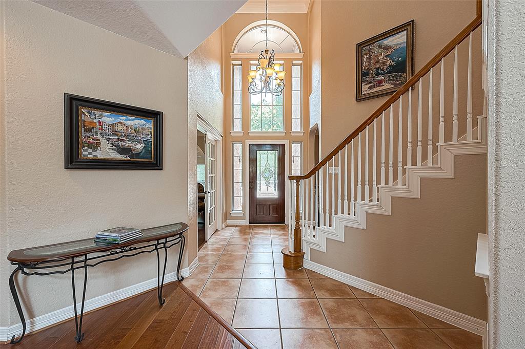6 Kings Hill Lane