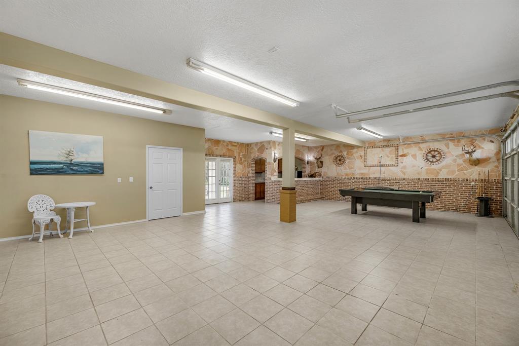 1112 Misty Way Drive, Crosby, Texas image 12