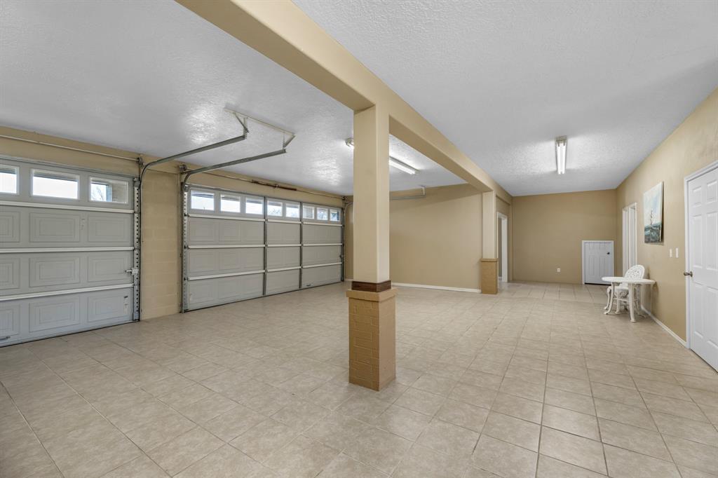 1112 Misty Way Drive, Crosby, Texas image 15