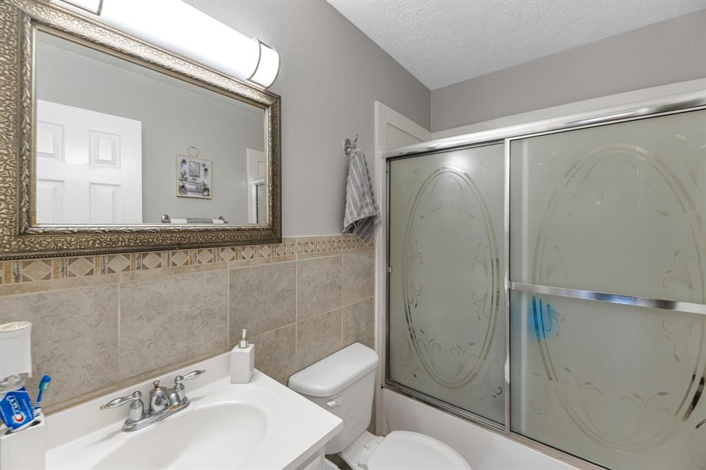 1112 Misty Way Drive, Crosby, Texas image 25