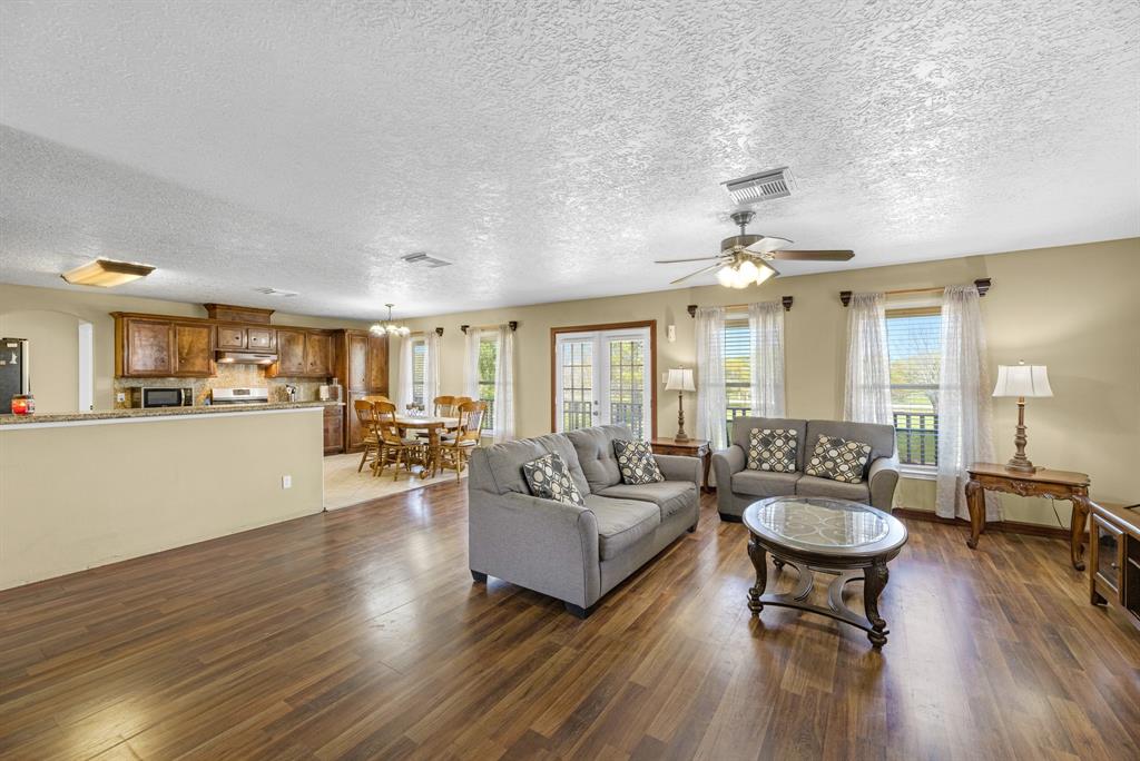 1112 Misty Way Drive, Crosby, Texas image 37