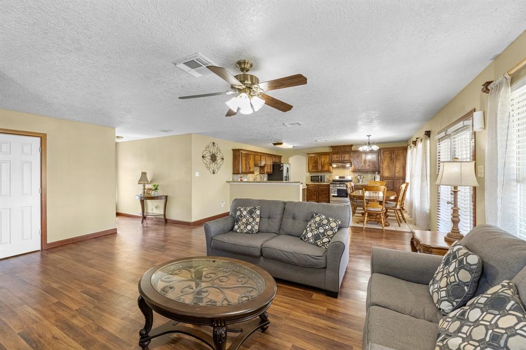 1112 Misty Way Drive, Crosby, Texas image 36