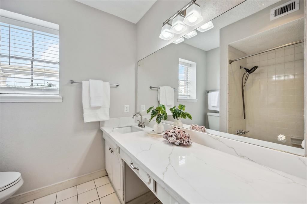 436 N Post Oak Lane, Houston, Texas image 24