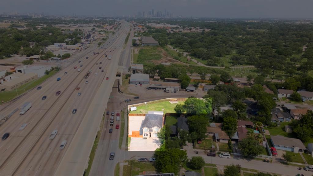 6623 Gulf Freeway