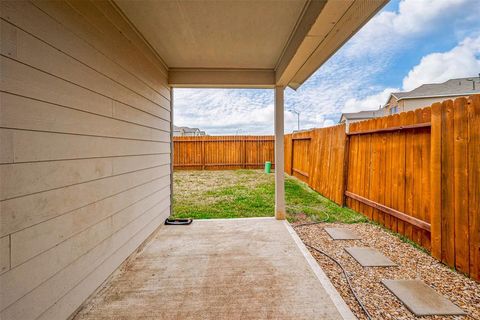 A home in Rosharon