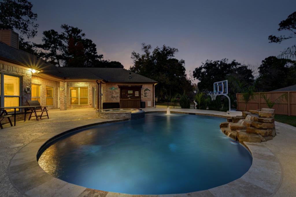 75 April Wind Drive, Conroe, Texas image 48