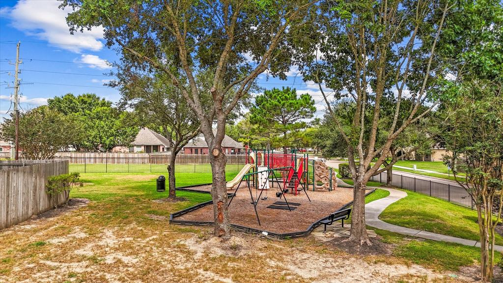 6002 Mettler Lane, Richmond, Texas image 45
