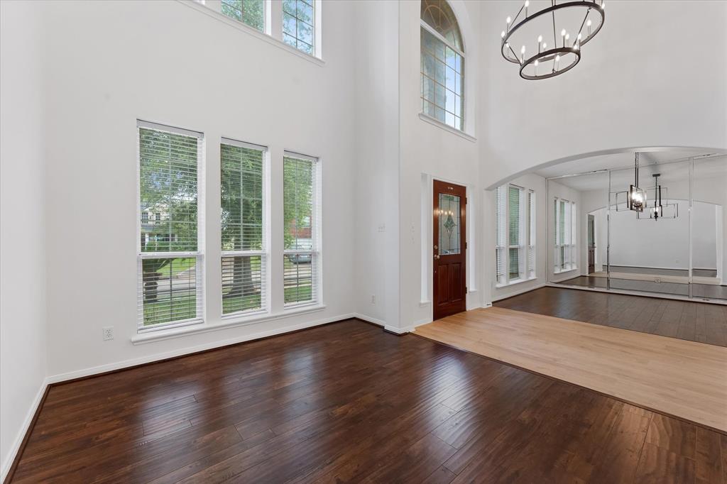 6002 Mettler Lane, Richmond, Texas image 6