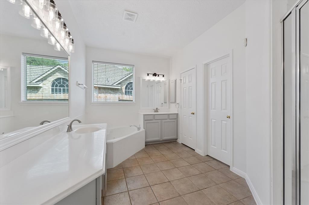 6002 Mettler Lane, Richmond, Texas image 20
