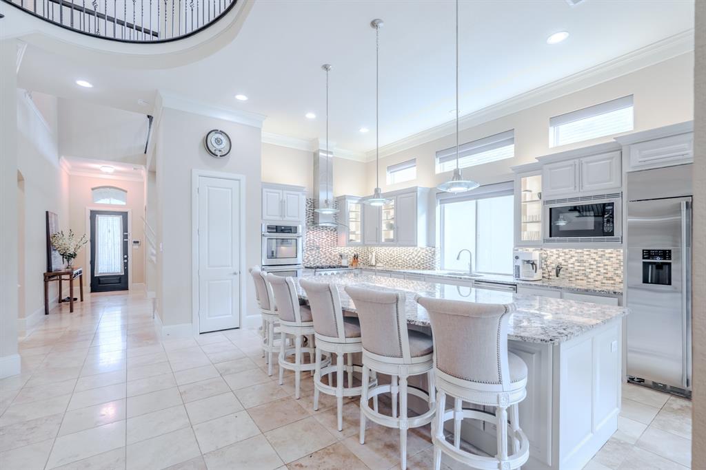 299 Sonoma Court, Conroe, Texas image 13