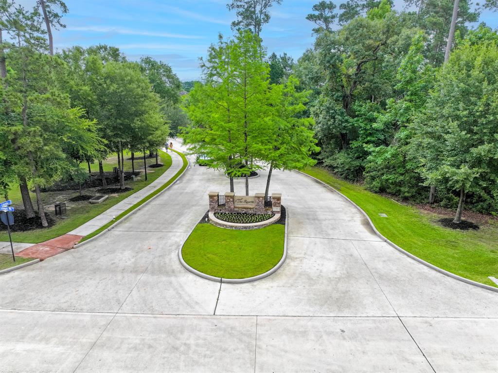 299 Sonoma Court, Conroe, Texas image 4