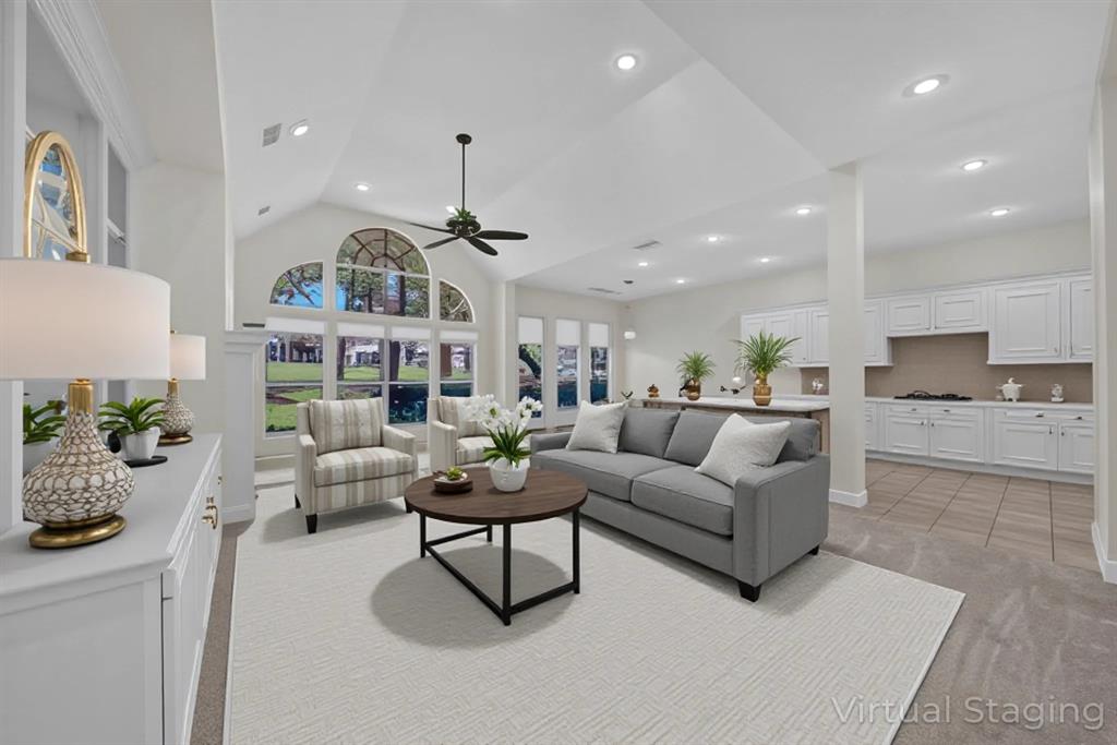 66 Winthrop Harbor S