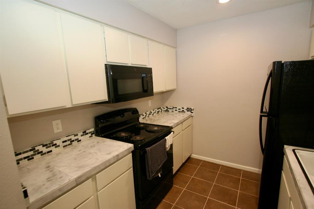 12024 Mighty Oak Drive #A, Houston, Ohio image 7