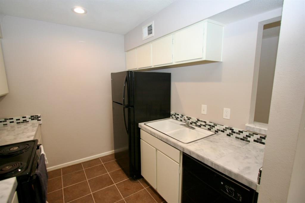 12024 Mighty Oak Drive #A, Houston, Ohio image 8