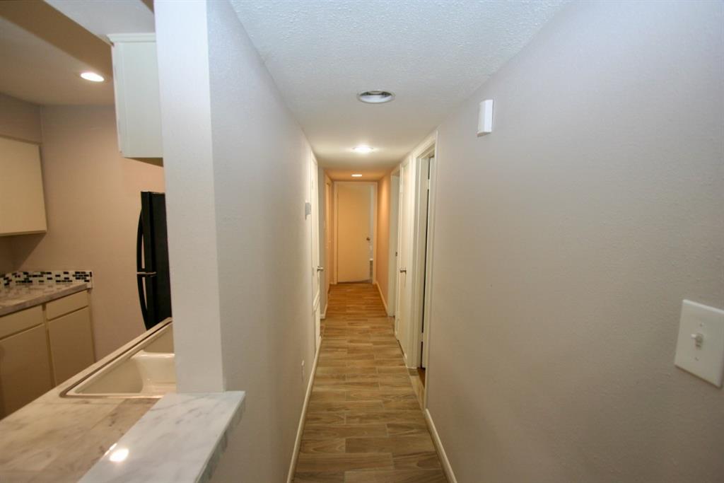 12024 Mighty Oak Drive #A, Houston, Ohio image 9