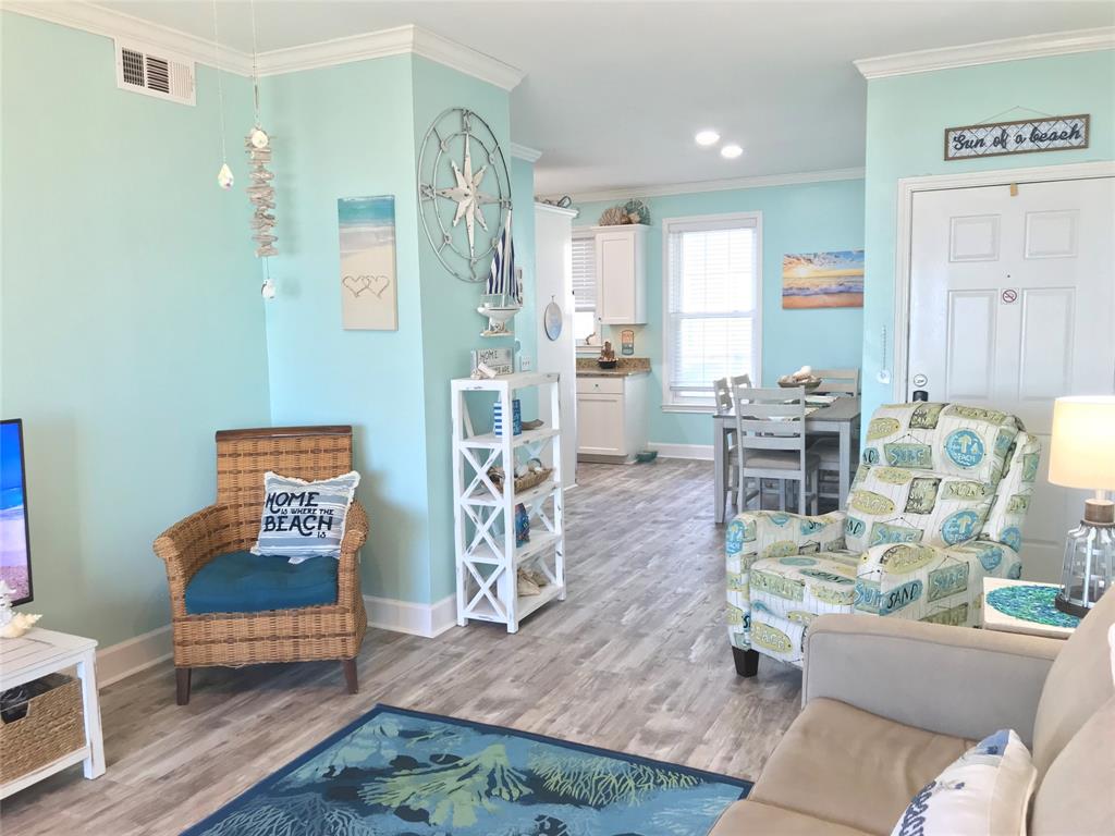 7000 Seawall Boulevard 624