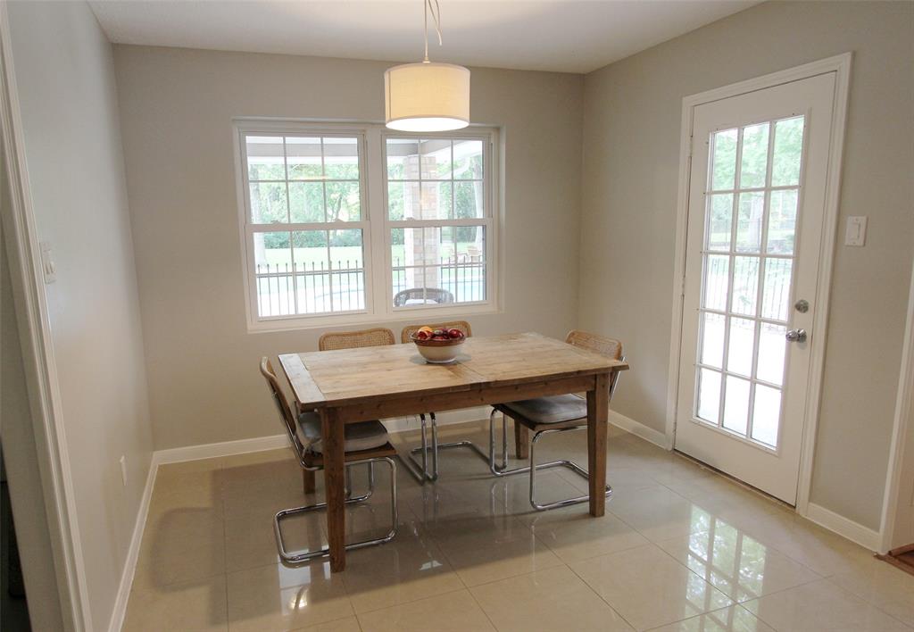 107 Charleston Street, Friendswood, Texas image 7