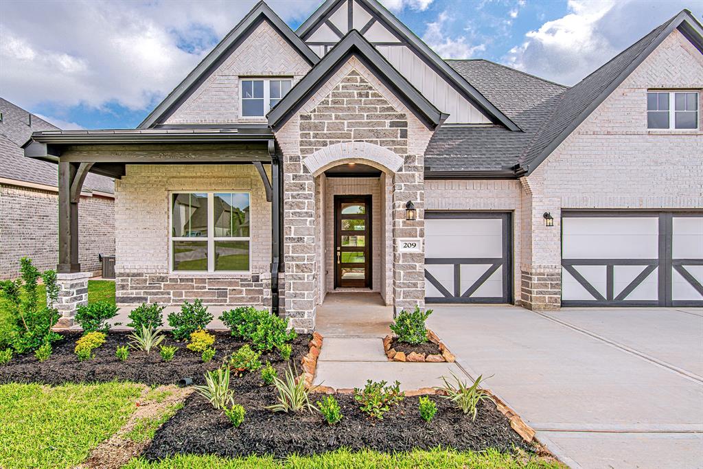 209 Peninsula Point Drive