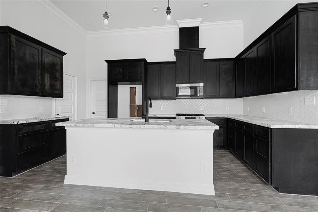 306 Little Spring Court, Anahuac, Texas image 13