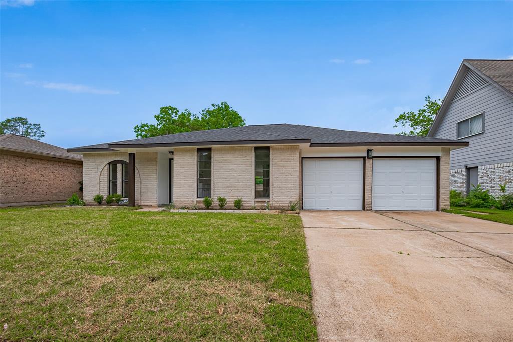 839 Voyager Drive, Houston, Texas image 3
