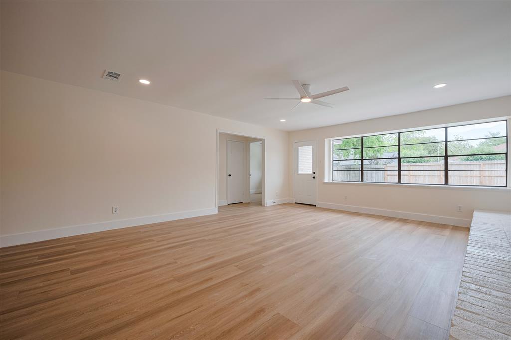 839 Voyager Drive, Houston, Texas image 24