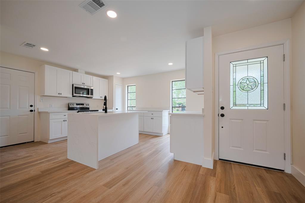 839 Voyager Drive, Houston, Texas image 17