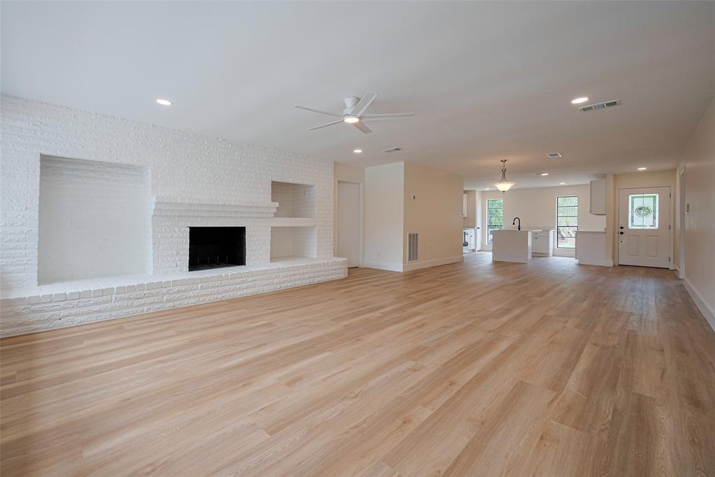 839 Voyager Drive, Houston, Texas image 7