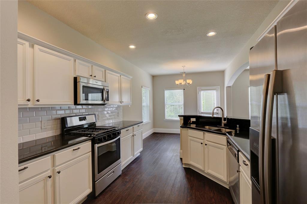 10567 Sunflower Drive, Conroe, Texas image 5