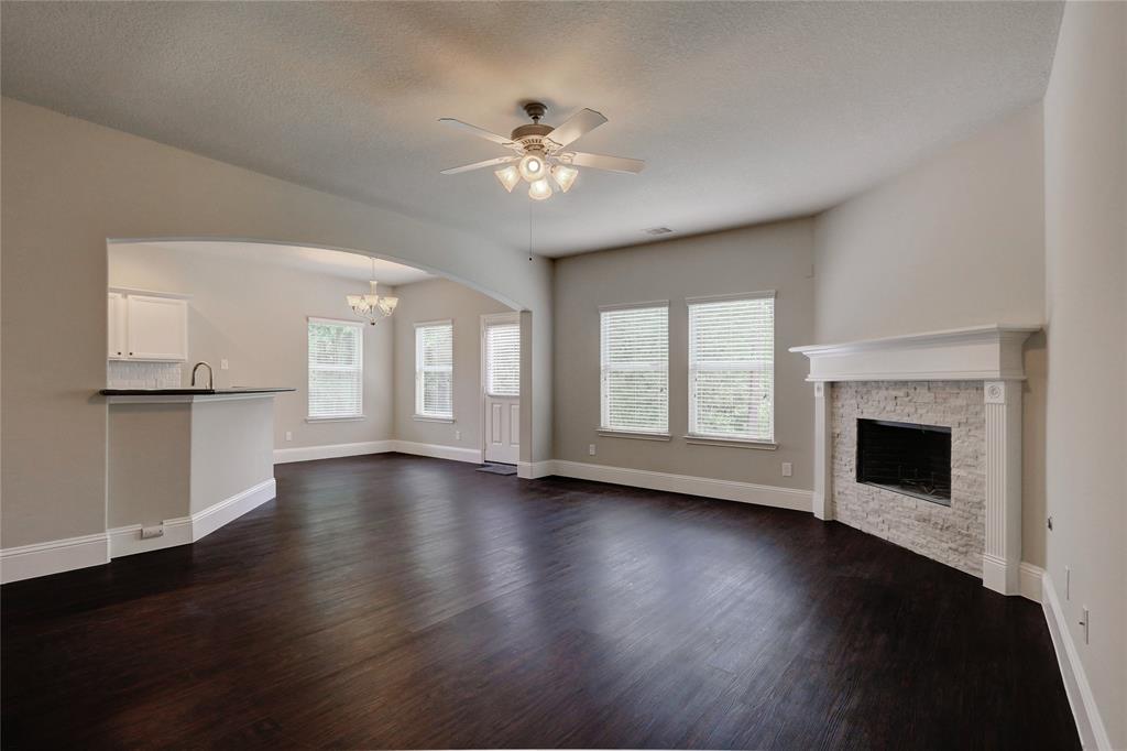 10567 Sunflower Drive, Conroe, Texas image 4