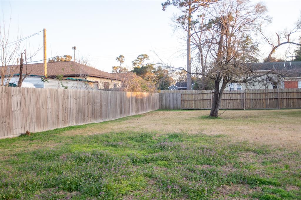 818 Milam Street, Liberty, Texas image 8