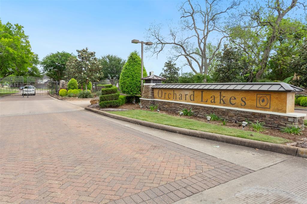 3902 Lakeridge Canyon Drive, Sugar Land, Texas image 38