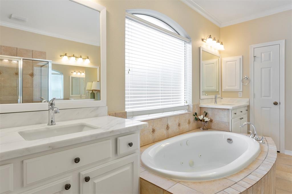 3902 Lakeridge Canyon Drive, Sugar Land, Texas image 27