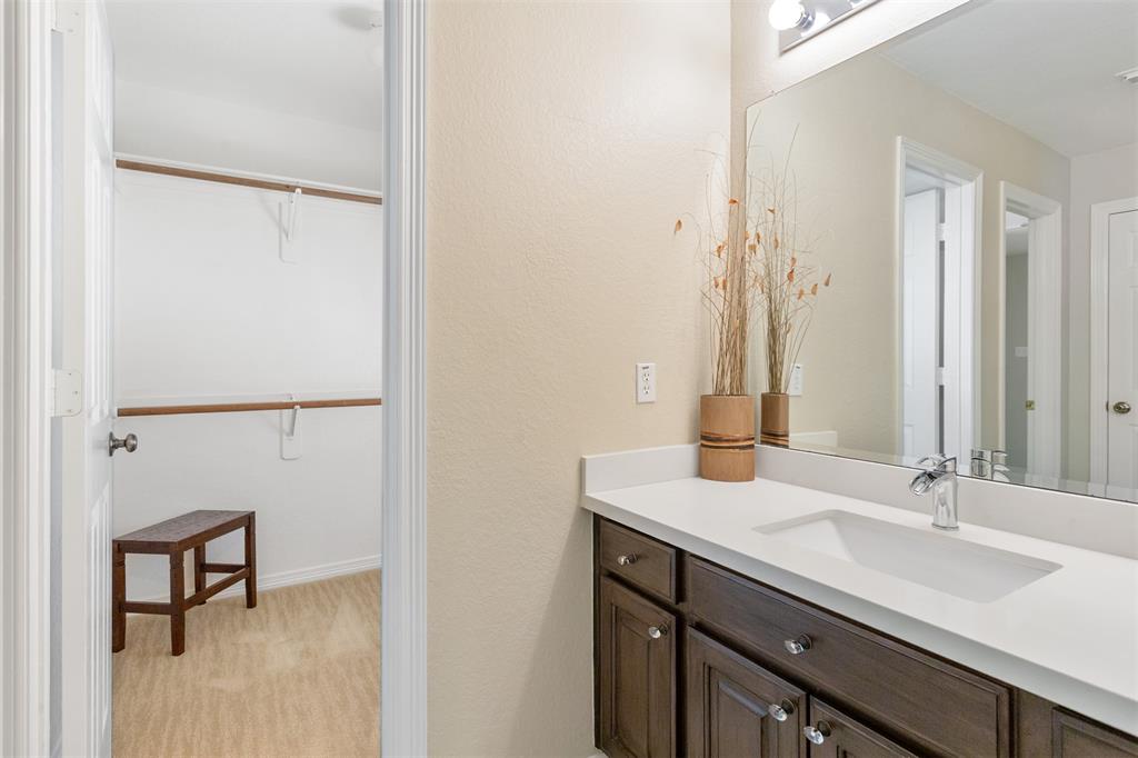 3902 Lakeridge Canyon Drive, Sugar Land, Texas image 25