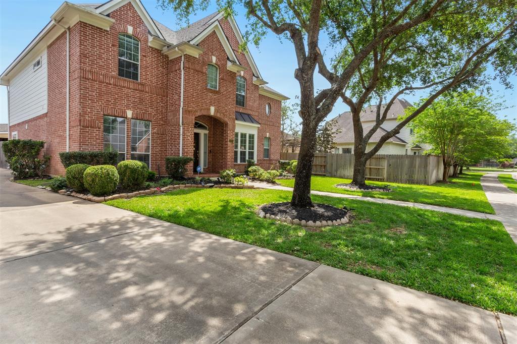 3902 Lakeridge Canyon Drive